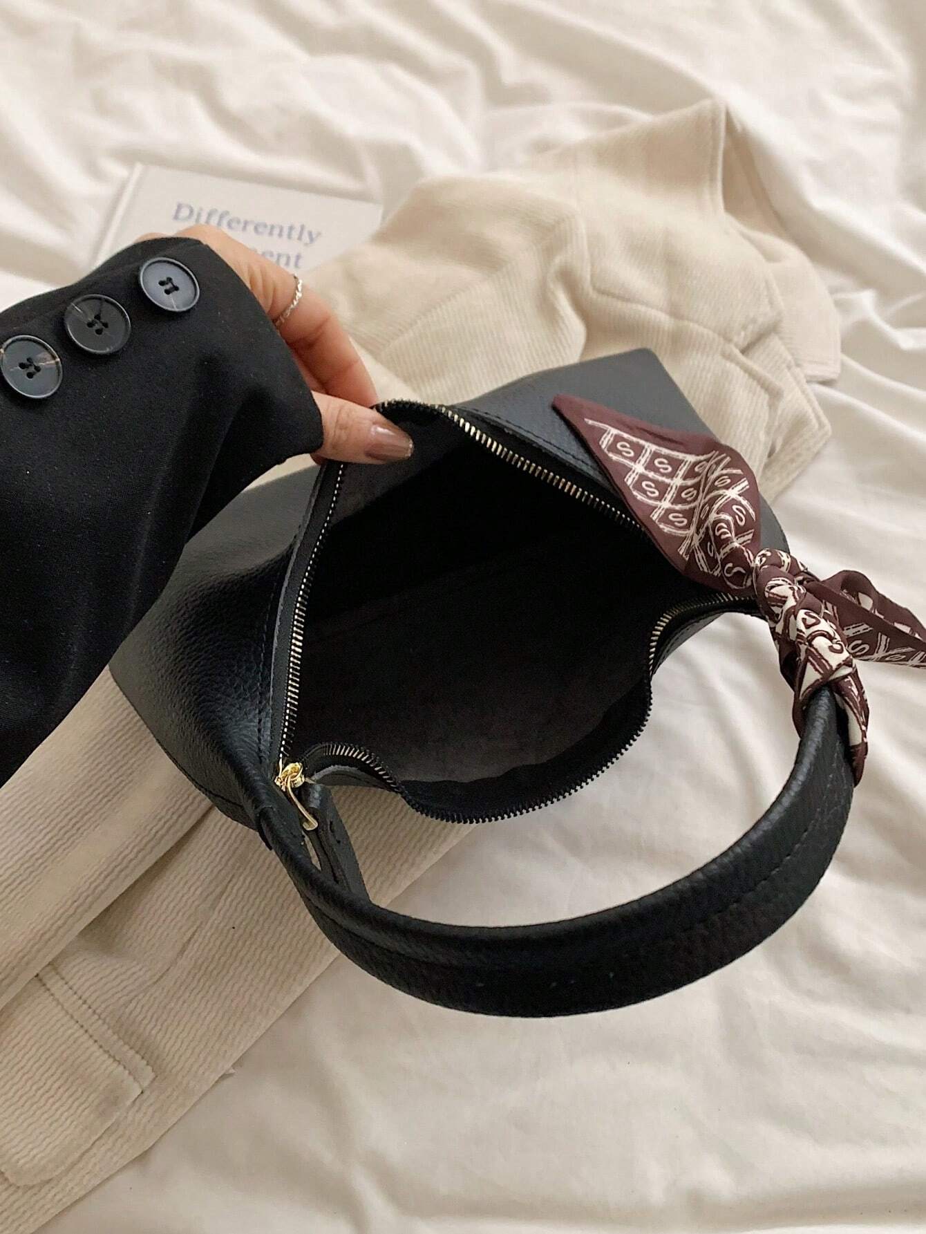 Women’s Minimalist Underarm Shoulder Bag
