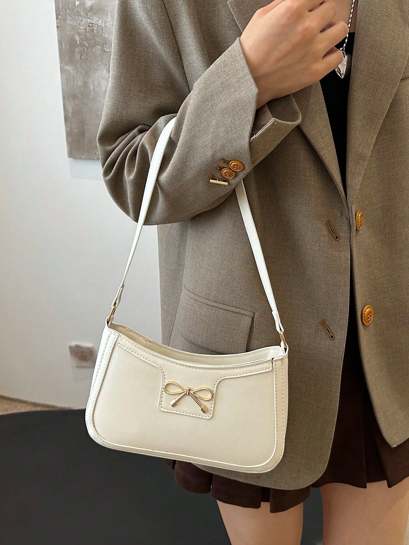 Women’s Elegant Crescent Shoulder Bag