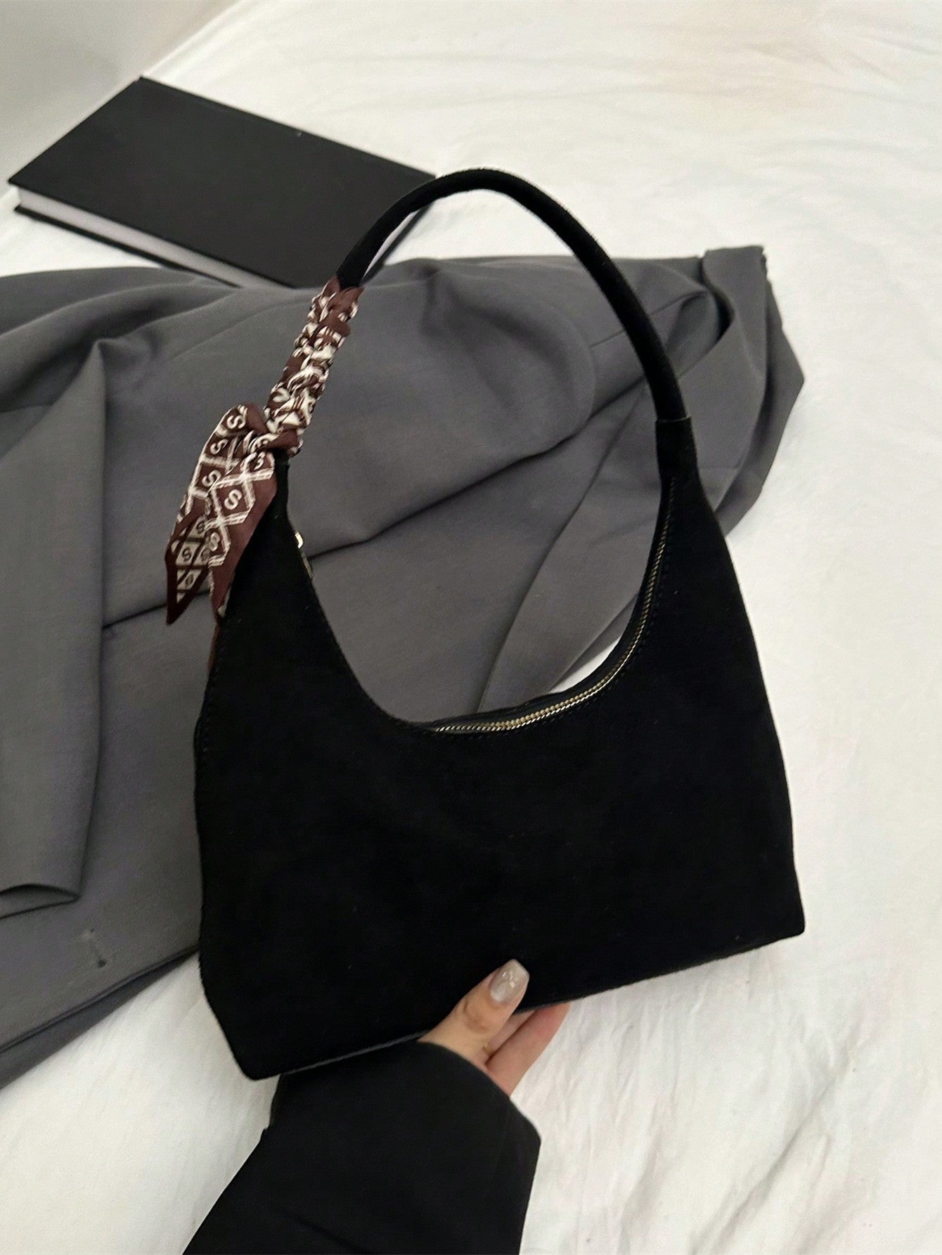 Women’s Minimalist Underarm Shoulder Bag