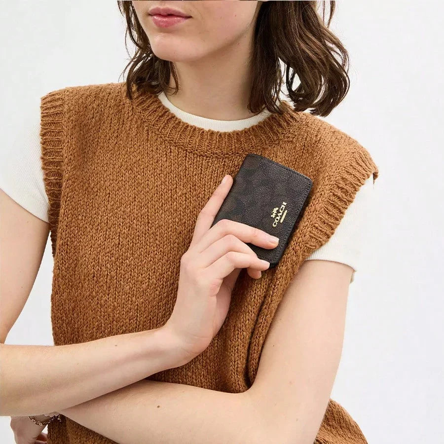 Women’s Signature Canvas Chain Wallet