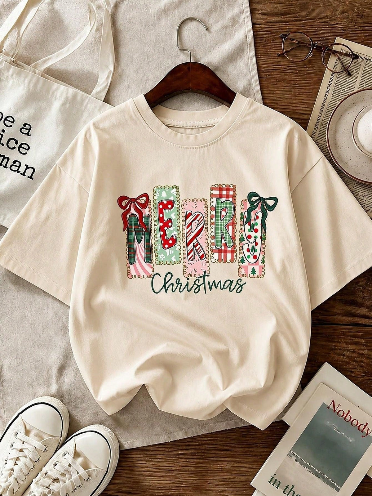Women Merry Christmas Graphic T-Shirt
