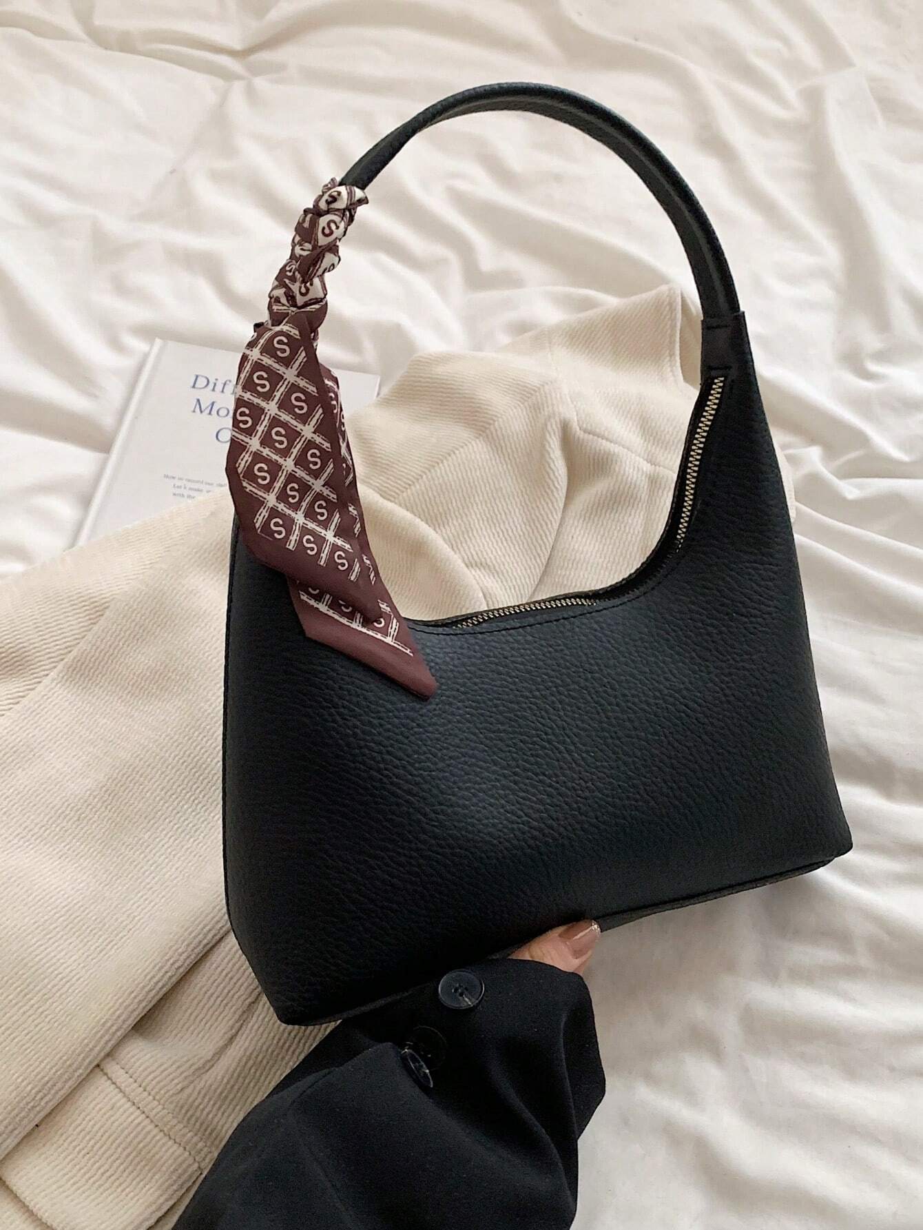 Women’s Minimalist Underarm Shoulder Bag