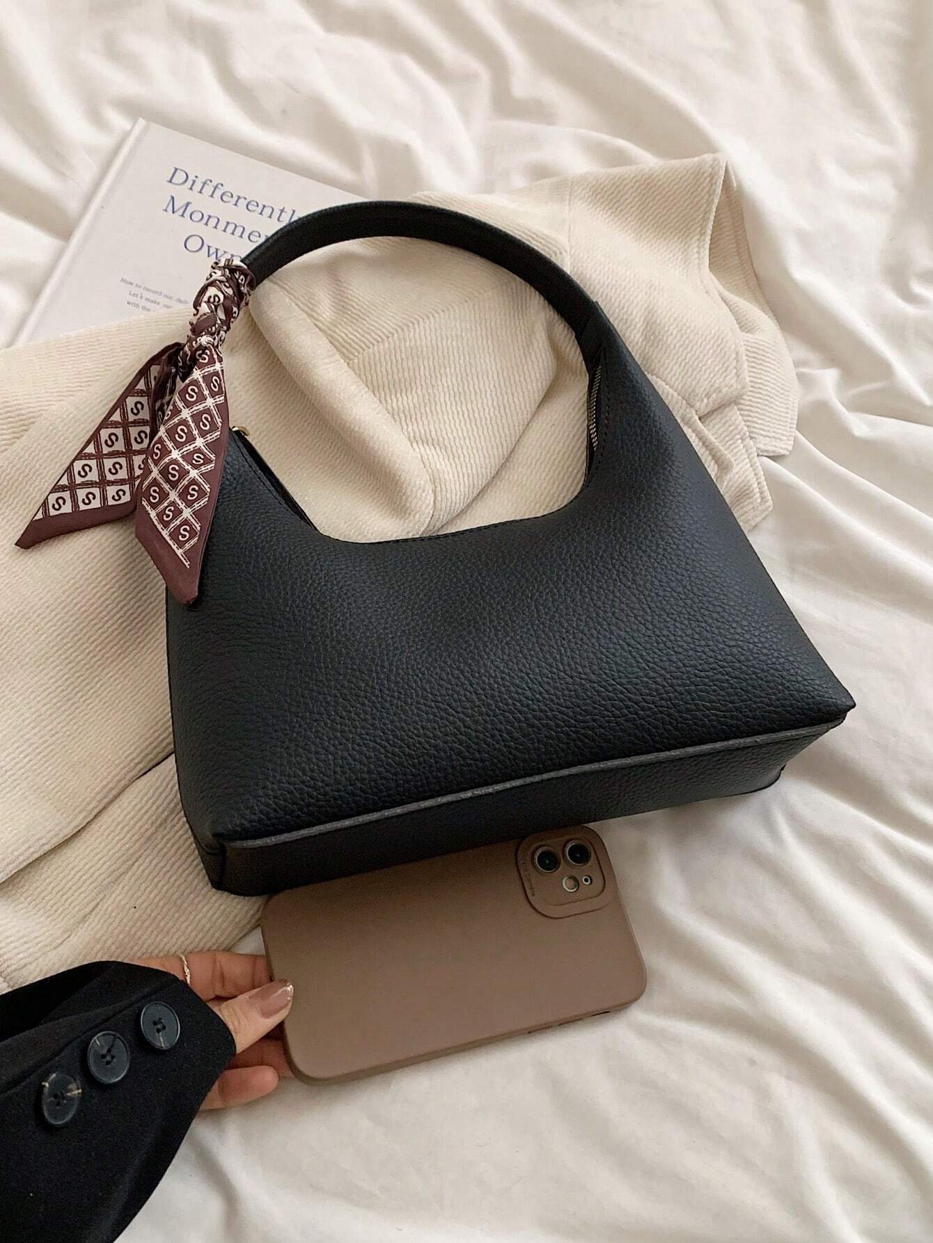 Women’s Minimalist Underarm Shoulder Bag