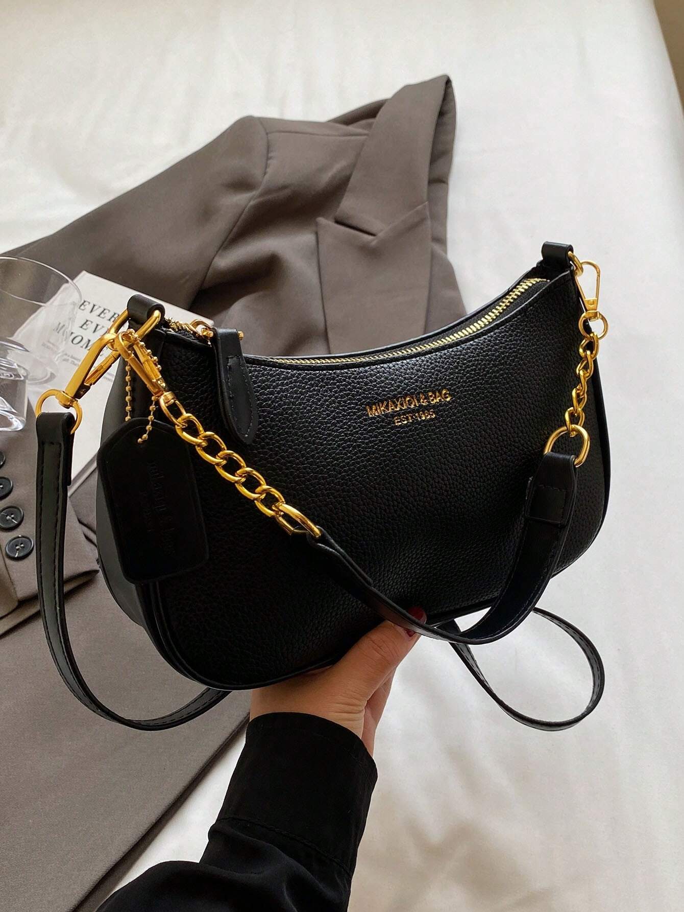 Women Solid PU Crossbody Bag