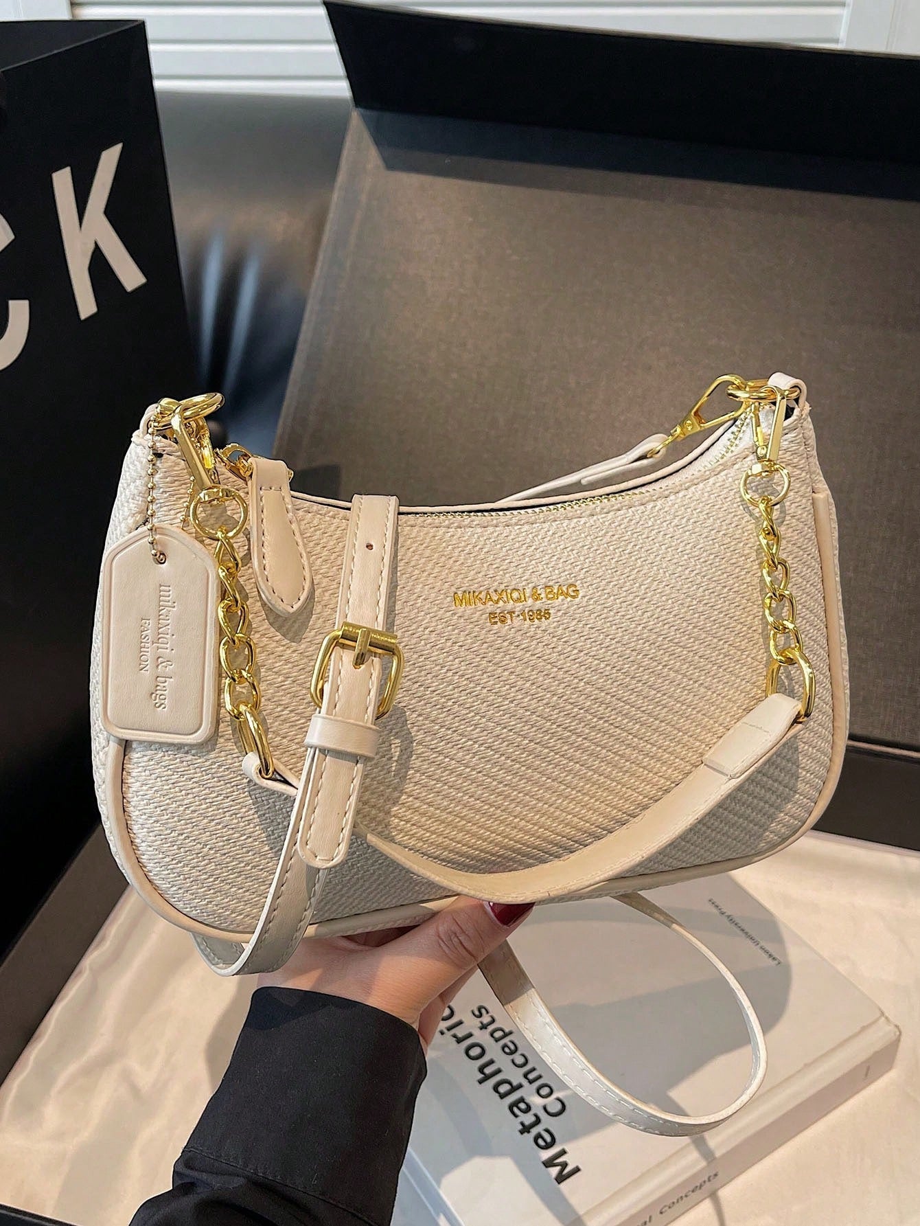 Women Solid PU Crossbody Bag