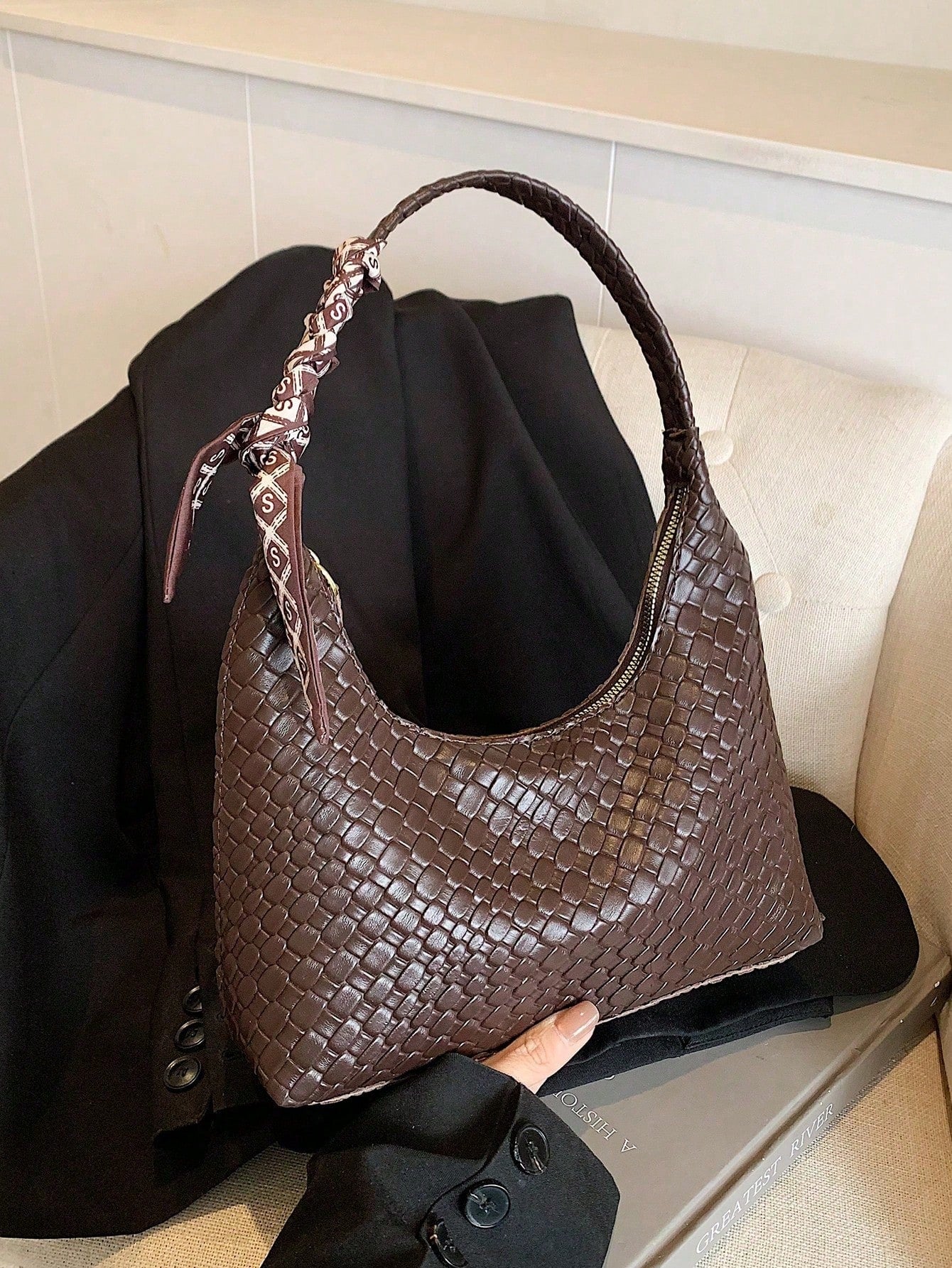 Women’s Minimalist Underarm Shoulder Bag