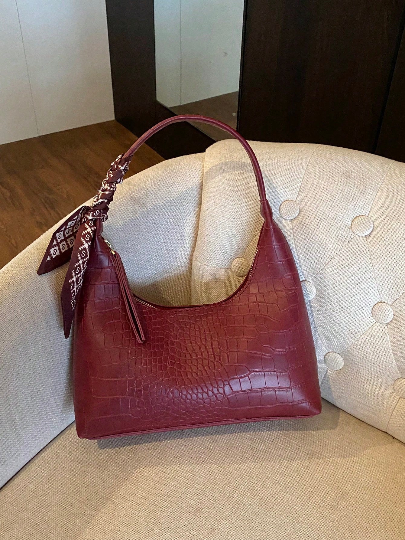 Women’s Minimalist Underarm Shoulder Bag