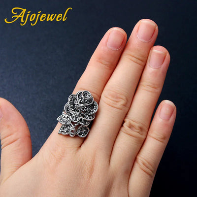 Vintage Rose Flower Rhinestone Ring