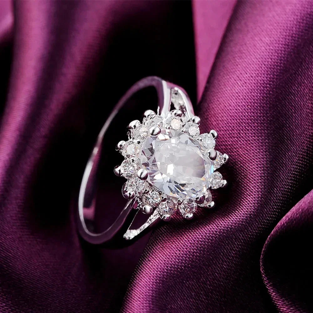 925 Sterling Silver Moissanite Flower Ring
