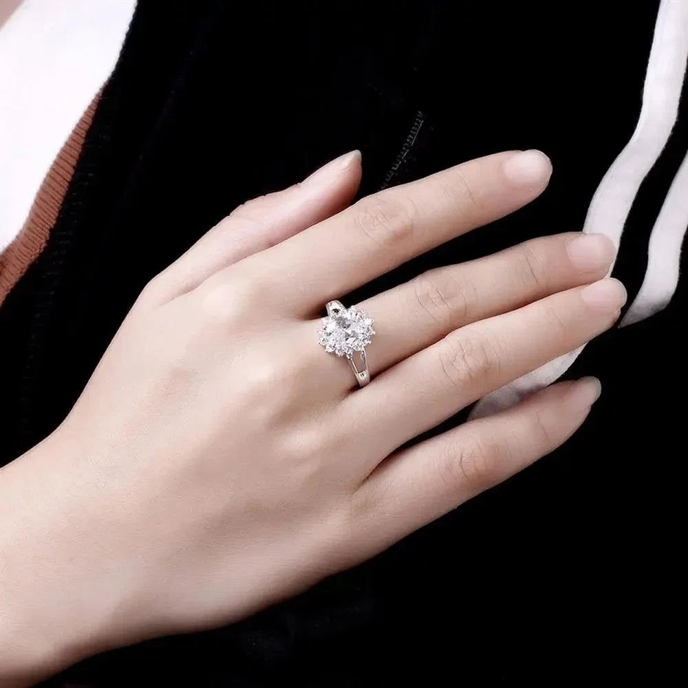 925 Sterling Silver Moissanite Flower Ring